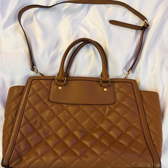 Michael Kors Quilted Tan Handbag tote medium cross body bag - Picture 7 of 10